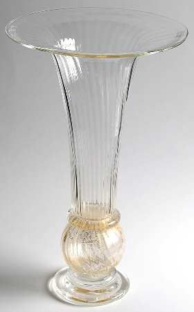 Manhattan Gold 15" Flower Vase