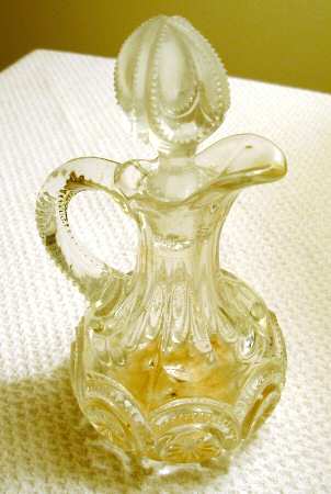 Star in Bull's Eye Clear Cruet & Stopper