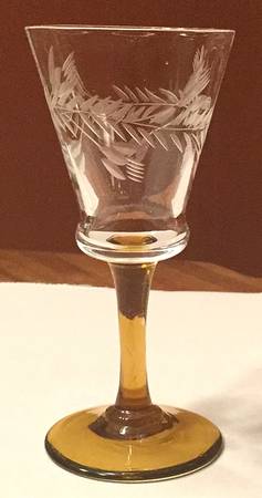 UNK727 Wine Glass