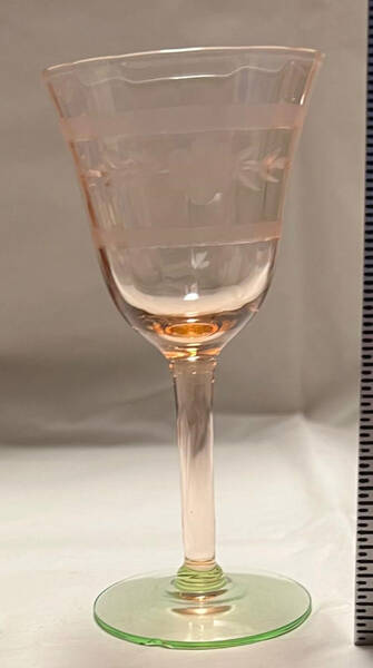 UNK773 Wine Glass