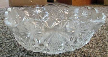 Shoshone Clear 10" Round Crimped Bowl
