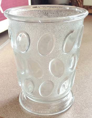 Egg In Sand Clear Open Spooner