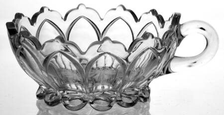 Columbia Clear Handled Nappy