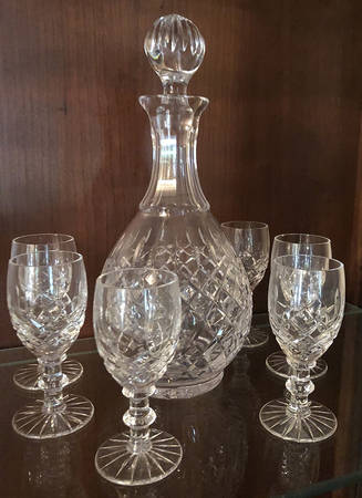 UNK1049 Decanter & Stopper