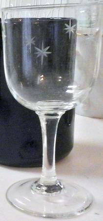 UNK1132 Claret Wine