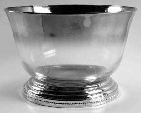 VIQ2 Punch Bowl W/Metal Base