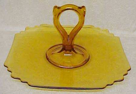 UNK1445 Center Handle Tray