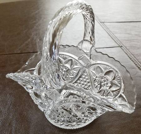 Buckingham 9" Basket