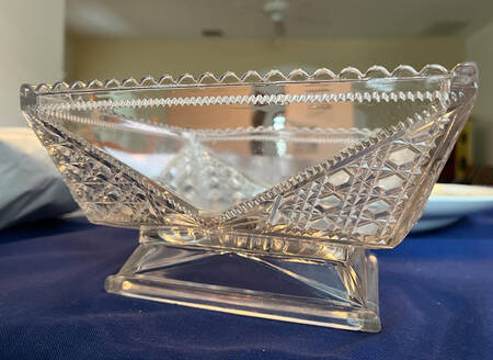 Sunken Buttons Clear Footed Square Bowl