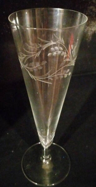 UNK1902 Pilsner Glass