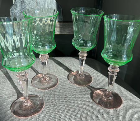 UNK2161 Wine Glass