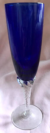 UNK2225 Fluted Champagne