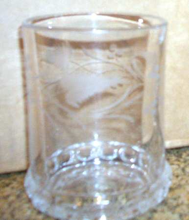 Dakota Cut Fern Berries Flat Tumbler