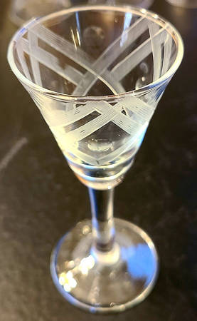 UNK2386 Wine Glass