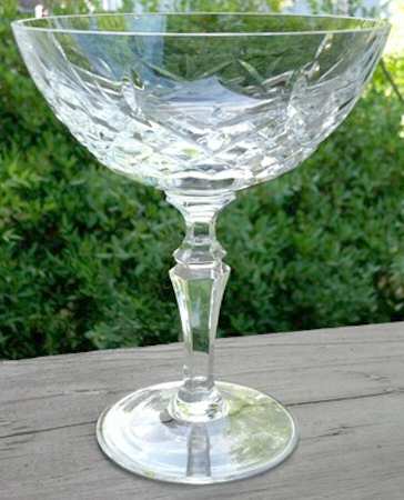 UNK2446 (Plain Foot) Champagne/Tall Sherbet