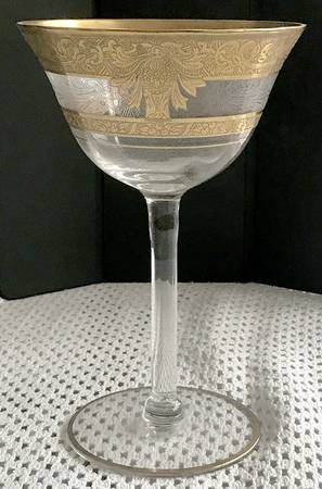 UNK1683 Wide Gold Band Champagne/Tall Sherbet