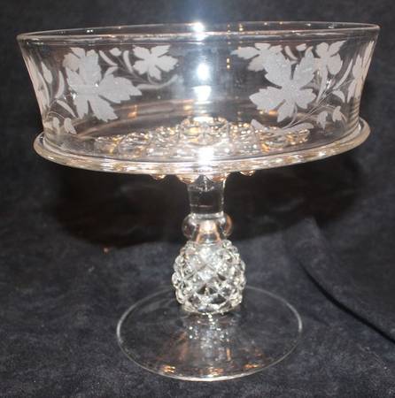 Pavonia Engraved 1 Round Compote (Height X Width)