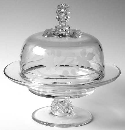 Pavonia Engraved 1 Round Covered Butter