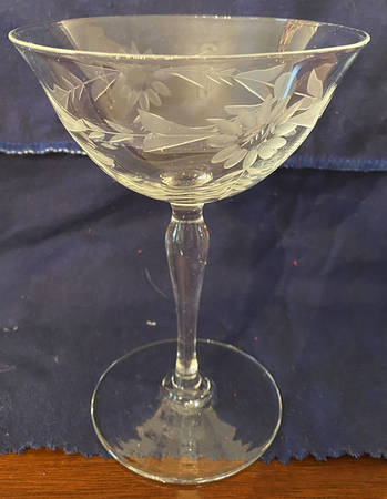 UNK2931 Champagne/Tall Sherbet