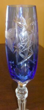HO21 Blue Fluted Champagne