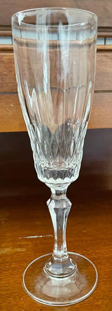 UNK3375 Fluted Champagne