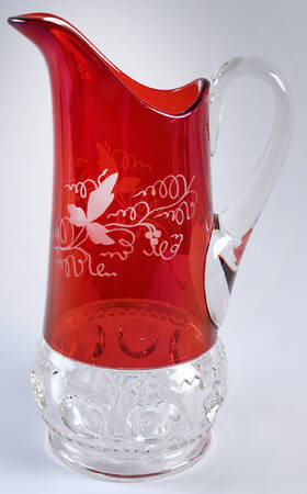 King's Crown Ruby Flash Engraving 1 64 Oz Pitcher