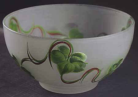 Ivy Frosted Salad Bowl