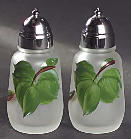 Ivy Frosted Shaker Set w/Metal Lids