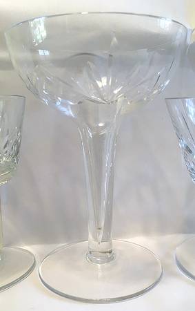 UNK3554 Tall Hollow Stem Champagne