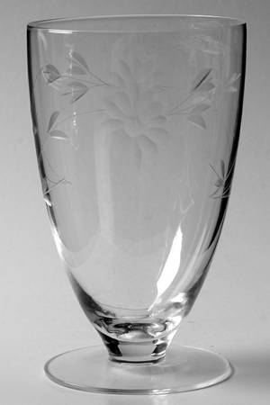 UNK4099 Footed Tumbler