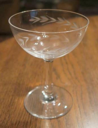 UNK2807 Champagne/Tall Sherbet