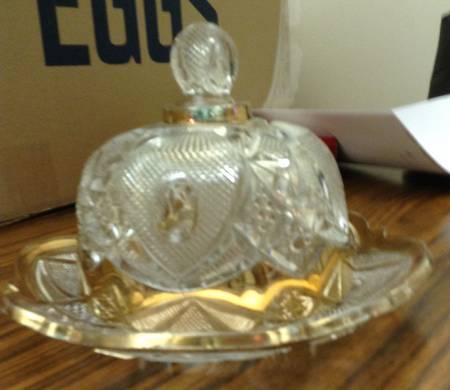 New Hampshire Clear (Gold Trim) Round Covered Butter