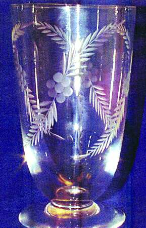 UNK2862 Footed Tumbler