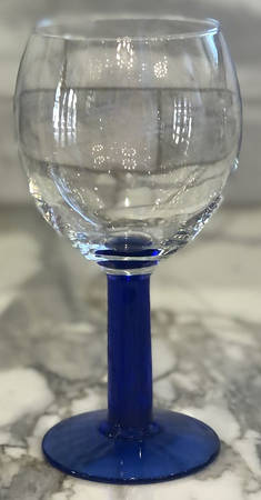 UNK3246 Wine Glass