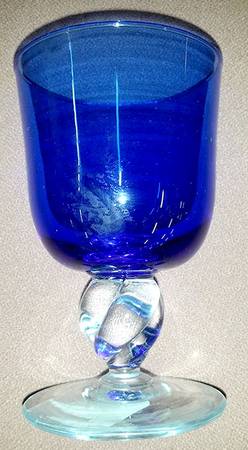 UNK4760 Cobalt Wine Glass