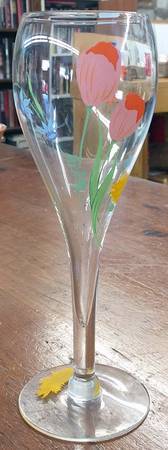 UNK4881 Tulip Wine