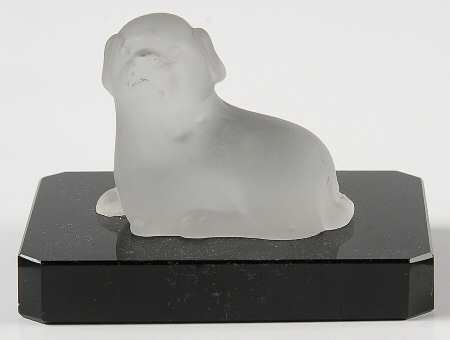 Animals & Figurines (Clear) Sitting Dog W/Black Base