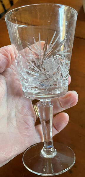 UNK5621 Wine Glass