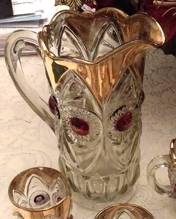 Bulls Eye and Fan Clear (Gold) Pitcher