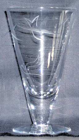 UNK6448 Footed Tumbler