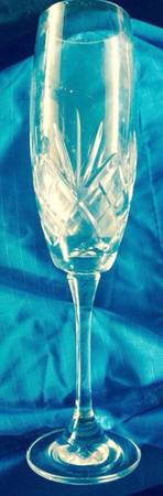 UNK6552 Fluted Champagne