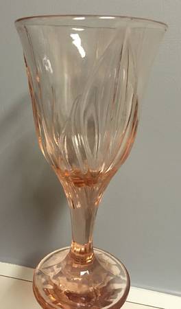 UNK6627 Pink Water Goblet