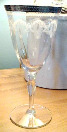 UNK7236 Wine Glass