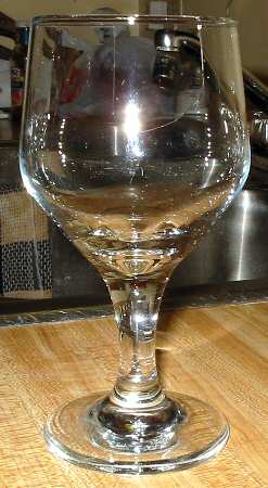 UNK7284 Wine Glass