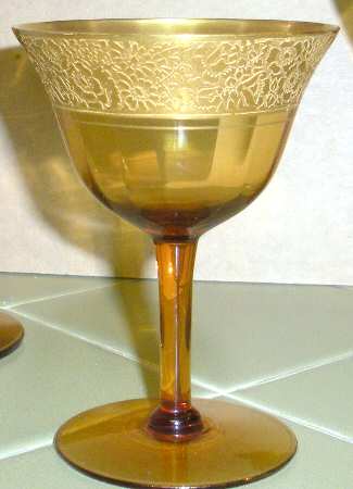 UNK1816 AMBER Liquor Cocktail