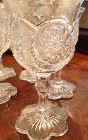 Oneata Water Goblet