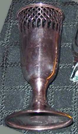 UNK8072 Sterling Holder for Fluted Champagne