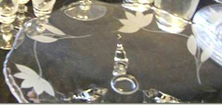 UNK9037 4-Toed Cake Plate
