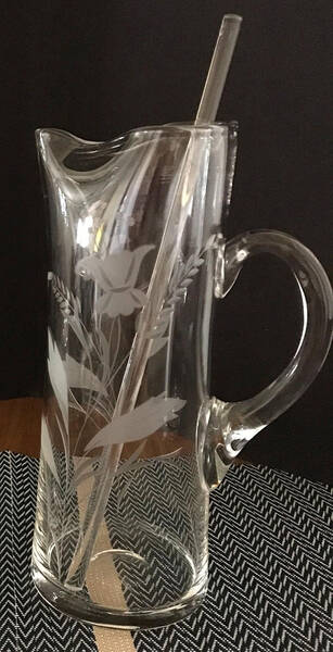 UNK8562 Pitcher