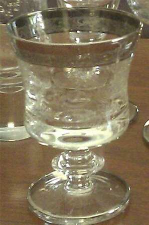 UNK9095 Wine Glass
